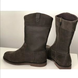 Ugg Size 6 Brown Women Leather Short boots